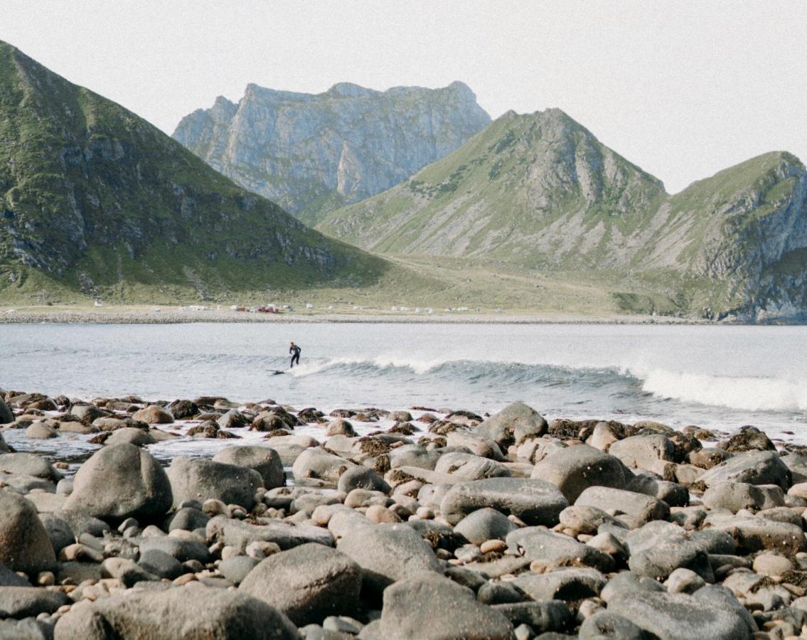 Trevarefabrikken Hotel Henningsvaer Luaran gambar