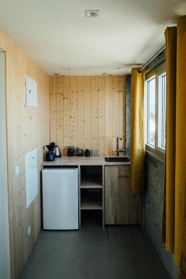 Trevarefabrikken Henningsvaer Luaran gambar