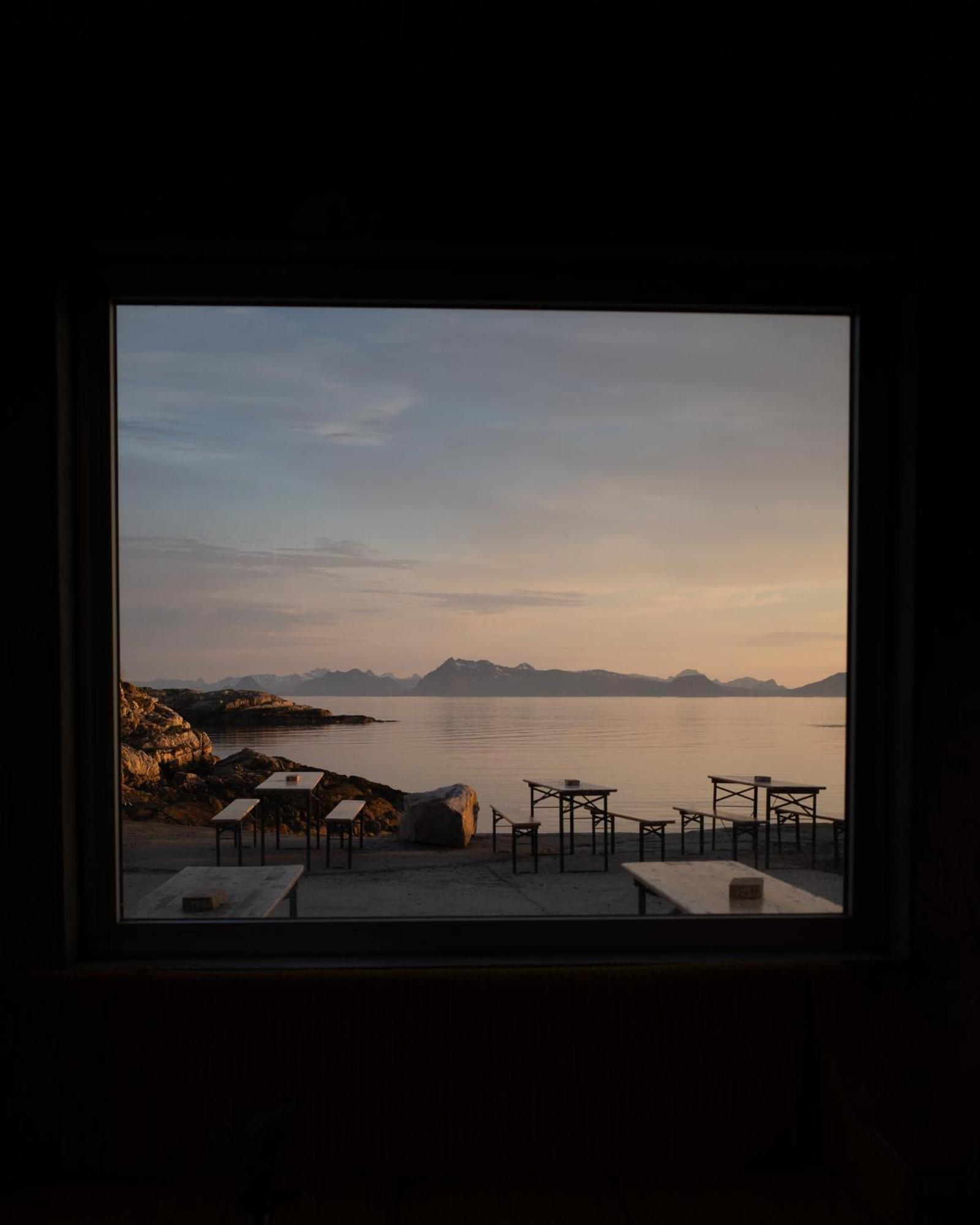 Trevarefabrikken Henningsvaer Luaran gambar
